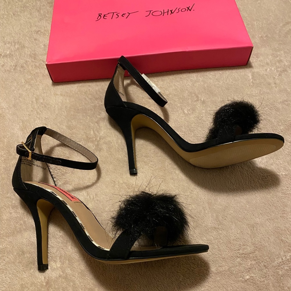 Betsey Johnson heeled